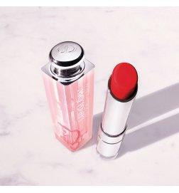 Dior Addict Lip Glow - Natural color revealing lip balm - 24h hydration - 97% ingredients of natural origin Dior Addict Lip Glow - Natural color revealing lip balm - 24h hydration - 97% ingredients of natural origin